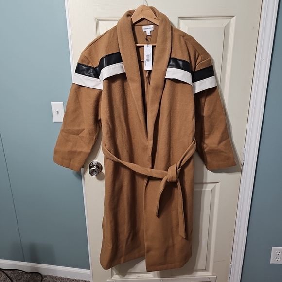 $120 Making the‎ Cut Season 2 Episode 6 Winning Look Andrea's Wool Camel Coat  L - Picture 1 of 11